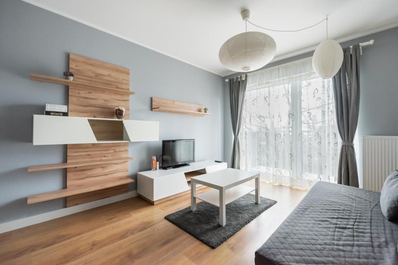 Metro Mlynow Silver Apartment Варшава Экстерьер фото